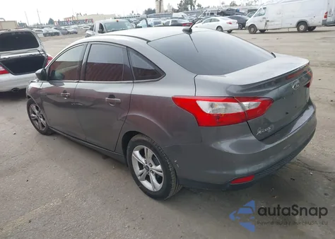 2013 Ford Focus Se z USA, uszkodzony, nr VIN 1FADP3F2XDL107736